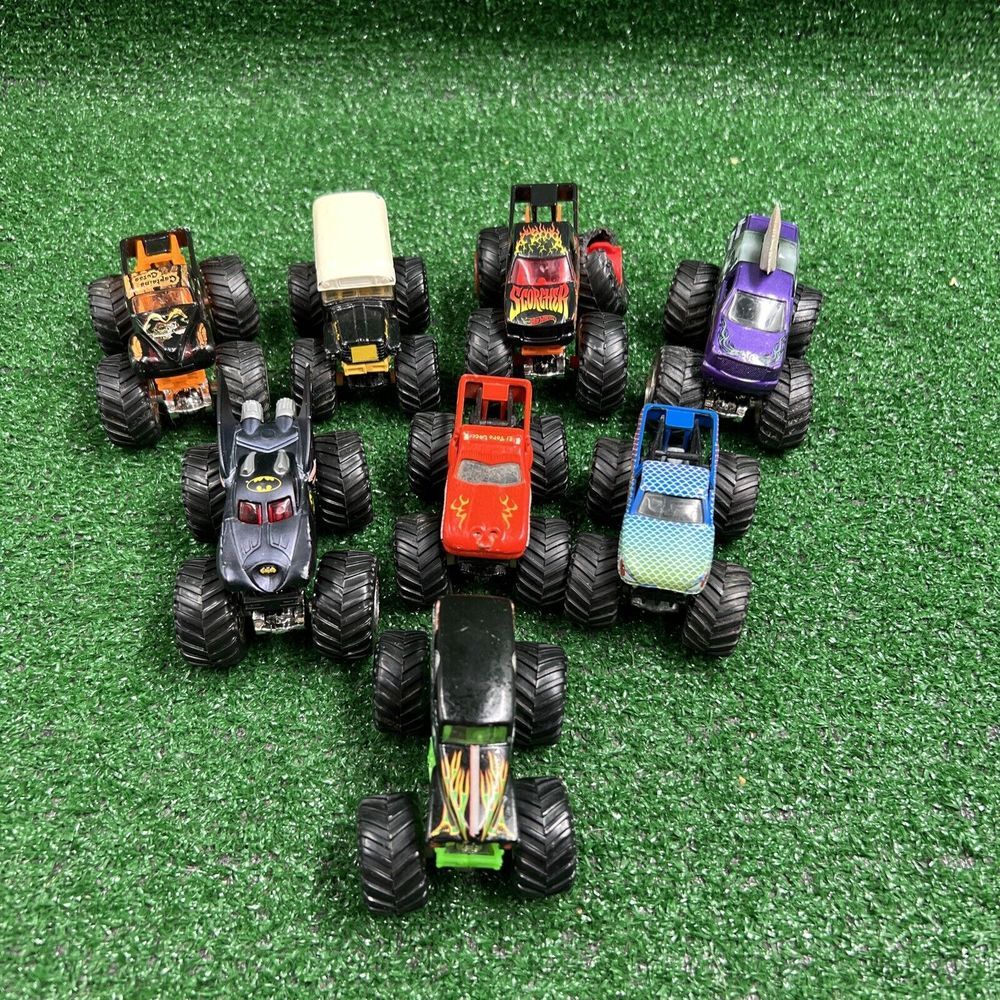 Hot Wheels Lot Of 8 Monster Truck Cars Mohawk Warrior Grave Digger Monster Bus